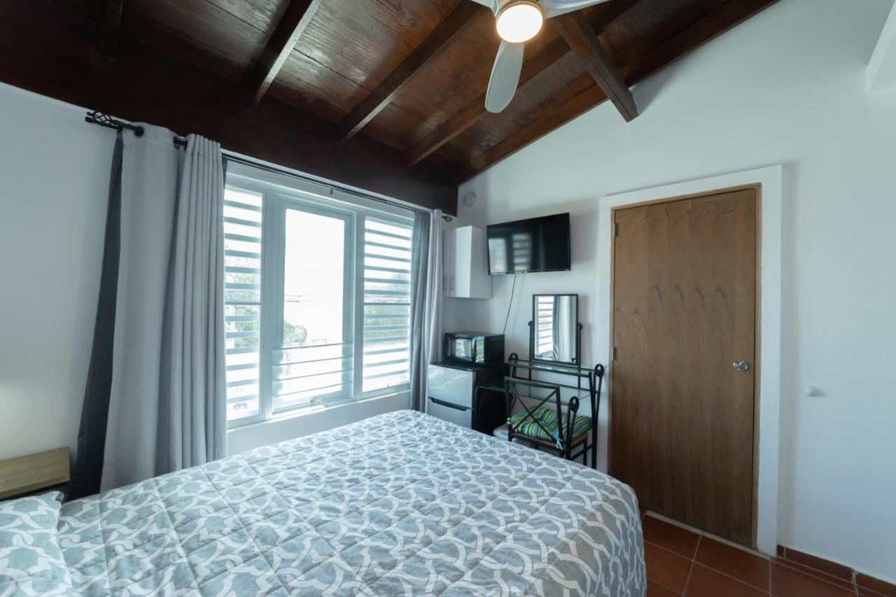 Andalucia Guest House San Juan Exterior photo