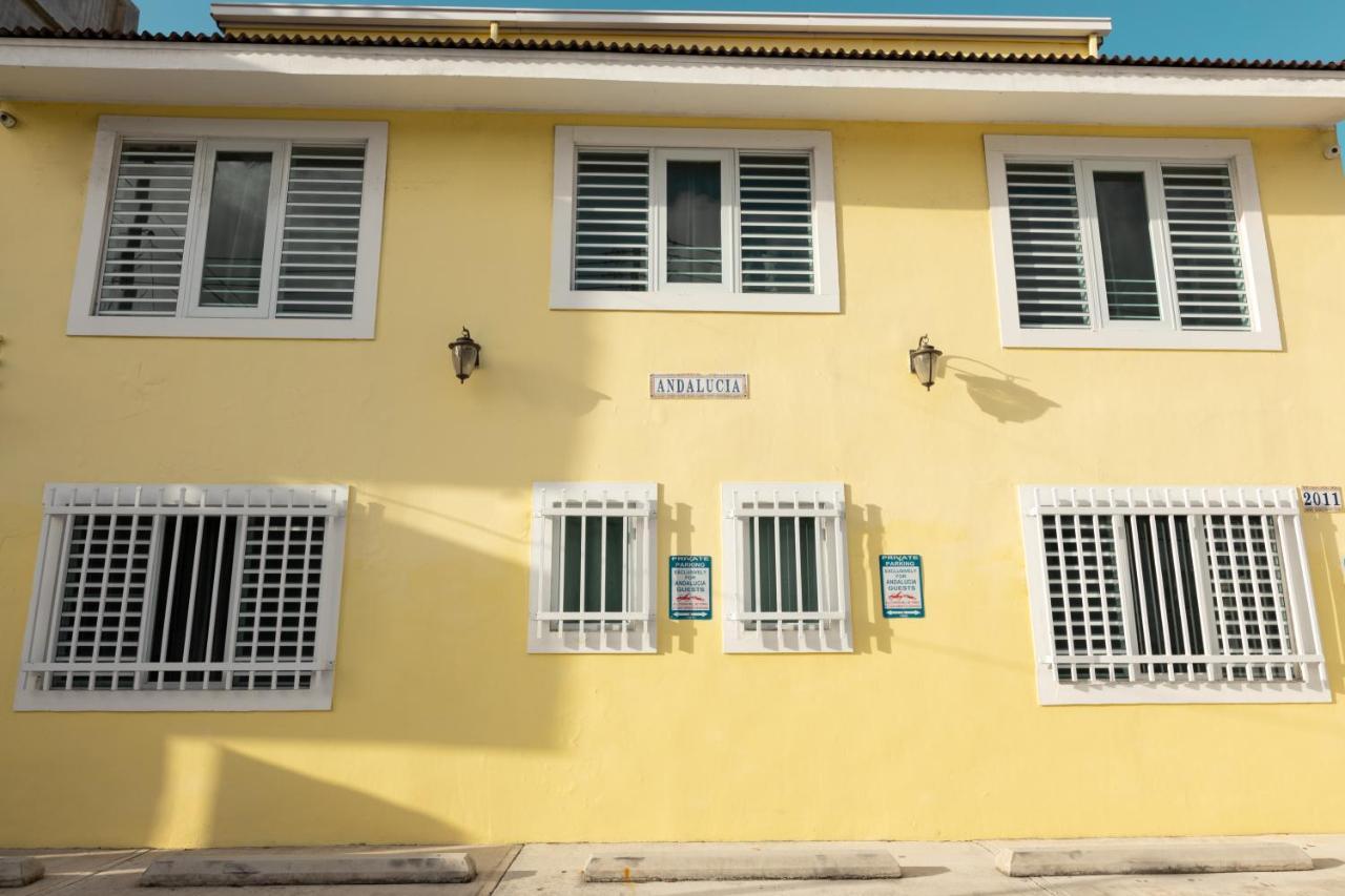 Andalucia Guest House San Juan Exterior photo