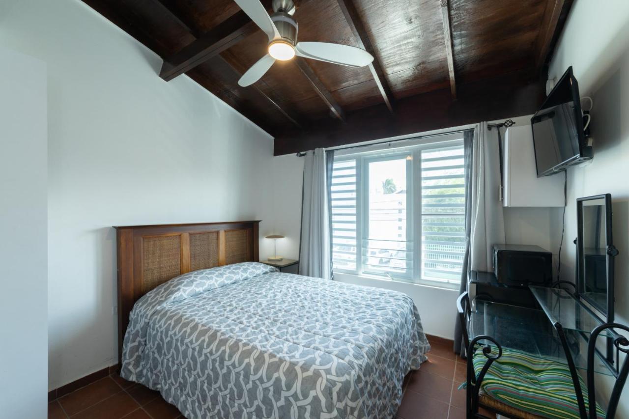 Andalucia Guest House San Juan Exterior photo